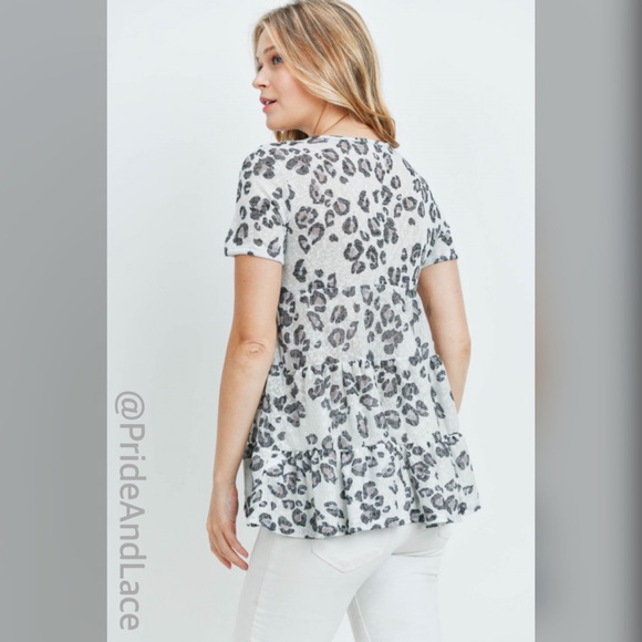 LAST 2️⃣ ANIMAL PRINT SHORT SLEEVES TOP-IVORY/GRAY/BROWN - Picture 4 of 8